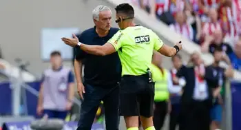 Real Madrid culpa al arbitraje, pero la crisis estaría adentro: ¿Florentino y Mourinho, culpables?
