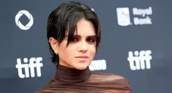 Sasha Calle, la colombiana que saldrá en la nueva película de ‘El Exorcista’ con Scarlett Johansson