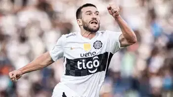 Video | Tim Payne, sensación en el Mundial, debutó con golazo en Paraguay con el Olimpia