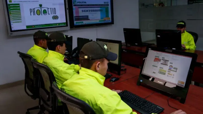 Alerta roja digital en Colombia: la inteligencia artificial está acelerando el cibercrimen Alerta roja digital en Colombia: la inteligencia artificial está acelerando el cibercrimen