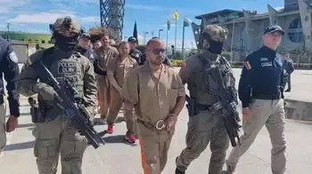 Alias Mocho Olmedo Extraditados 'Mocho Olmedo', exnegociador de paz, y un exfuncionario del aeropuerto de Cali