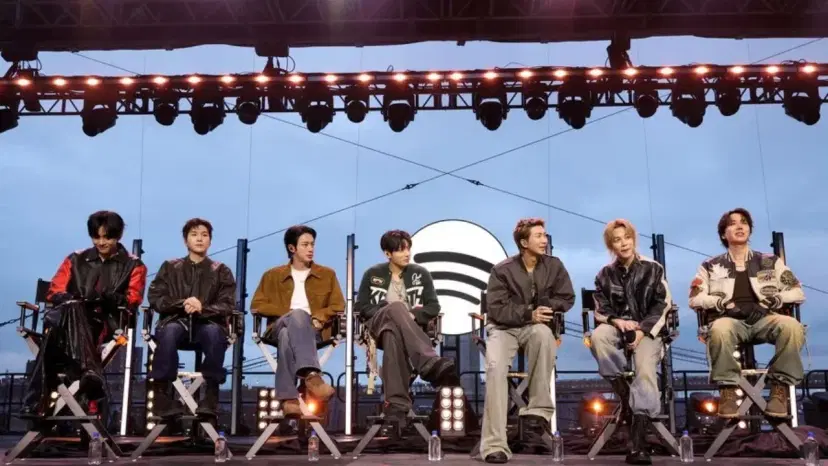 BTS da su primer concierto en El Campín, así está el ambiente Primer concierto de BTS en Bogotá: seguidores comparten imágenes de la banda surcoreana