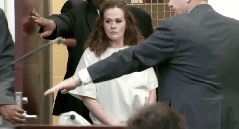 Christa Pike sobrevivió a dos dosis de pentobarbital en Nashville (Tennessee). Christa Pike, la mujer que sobrevivió a su ejecución en Tennessee, dice que vive con dolor constante