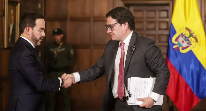 De La Espriella anunció medidas contra delincuentes de cuello blanco De La Espriella anuncia medidas contra 'delincuentes de cuello blanco': ¿qué ordenó?