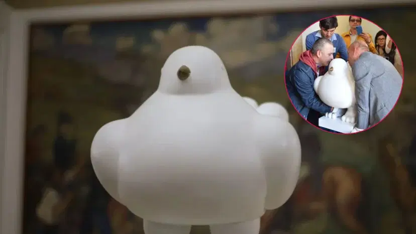 La Paloma de la Paz tuvo un accidente en el Museo Nacional de Colombia ¿Qué pasó con la 'Paloma de la Paz'? Esta es la razón por la que cayó al piso