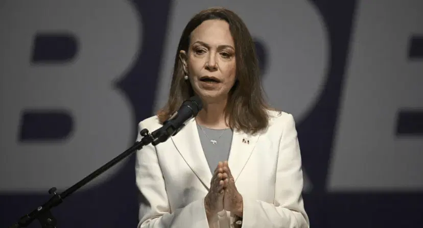 María Corina Machado agradeció a Trump en su primera rueda de prensa en Venezuela. Machado agradeció a Trump, pero cuestionó la transparencia del acuerdo petrolero con EE. UU.