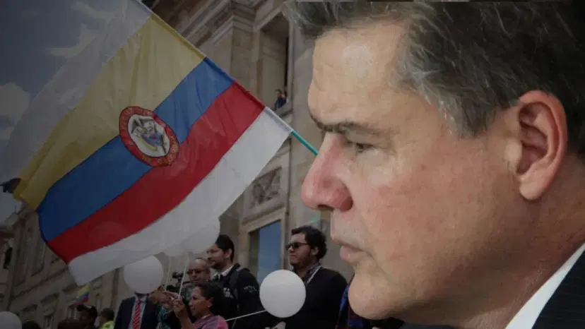 Una entrevista de Juan Carlos Vélez causó revuelo tras los resultados del plebiscito La entrevista que puso en duda el triunfo de no en el plebiscito: ¿se usaron engaños para ganar?